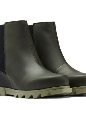 SOREL Joan of Arctic III Waterproof Wedge Chelsea Boot US 8.5 Dark Moss Sage